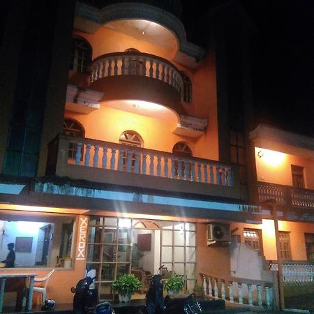 Palm Grove Hotel Cavelossim Exterior photo