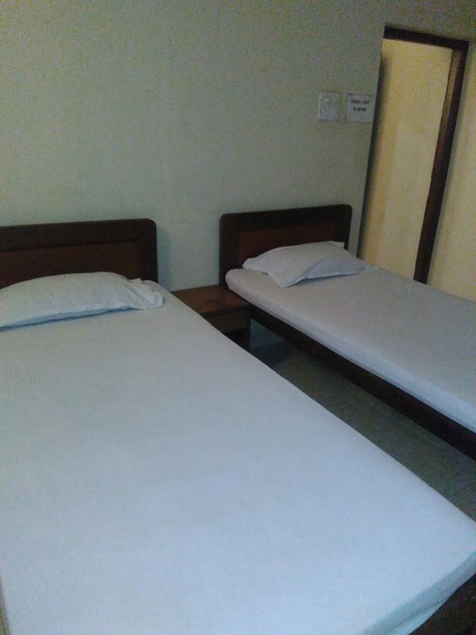 Palm Grove Hotel Cavelossim Exterior photo