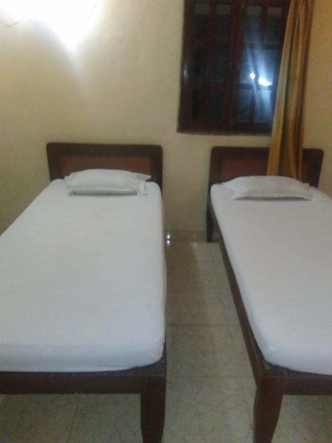 Palm Grove Hotel Cavelossim Exterior photo